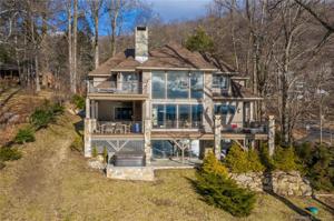 10 Orchard Beach Road