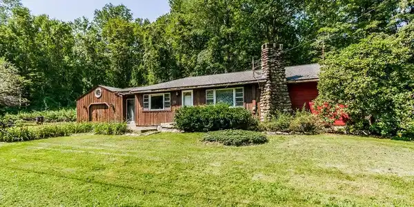 15 Deerfield Drive