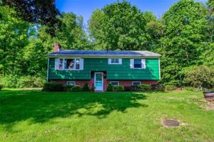 4 Forest Drive