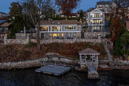 52 South Lake Shore Drive