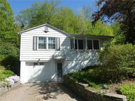 223 East Wakefield Boulevard