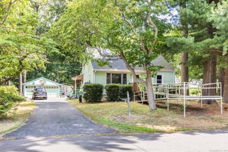88 Old Black Rock Turnpike