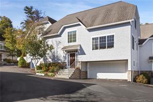 73 Boulevard Drive
