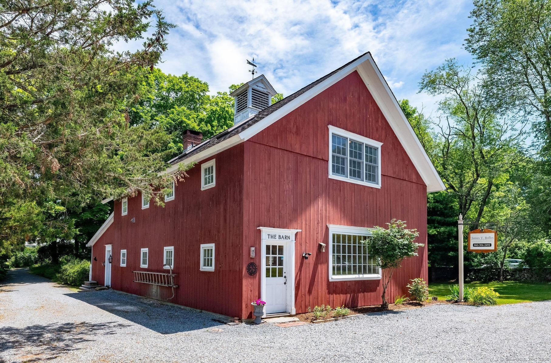 Image 3: the barn can be used for any home occupation, hobby, or convert into a large garage