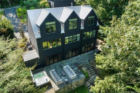 29 Ledgewood Drive