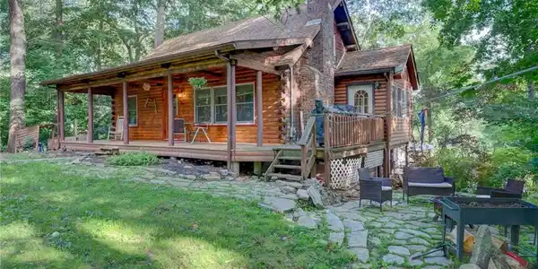 5 Westford Drive