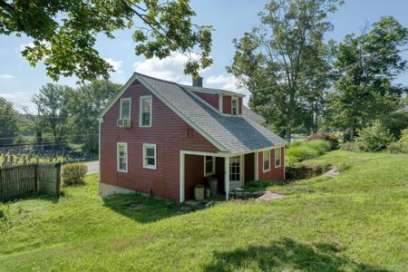 493 Storrs Road
