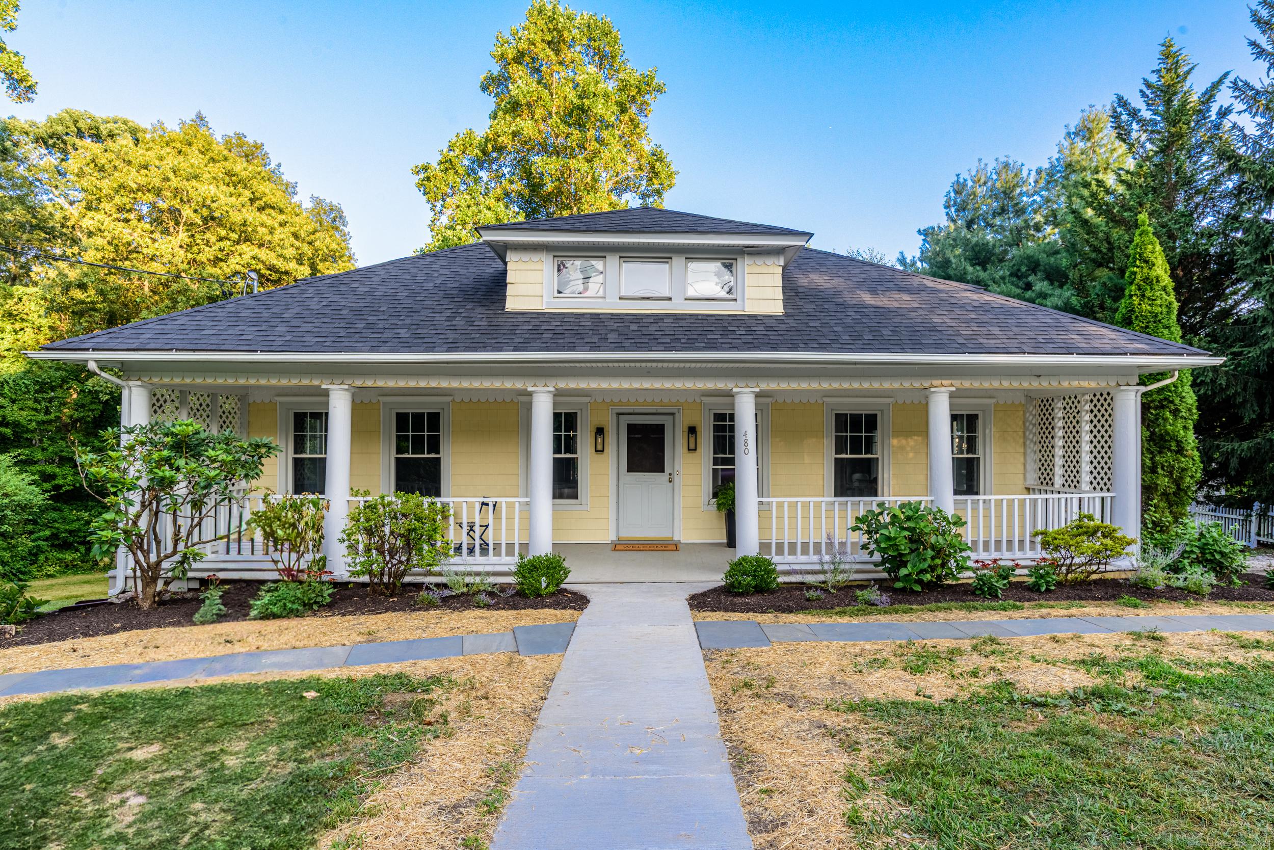 Image 1Front of House: WELCOME HOME 480 Shelton rd