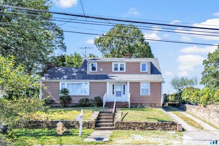 86 Vanguard Street