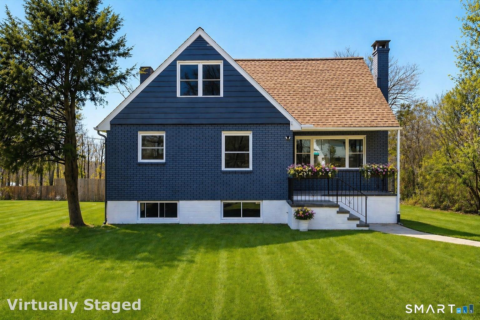 Image 1Front of House