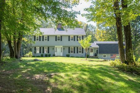 7 Barkwood Hill Road