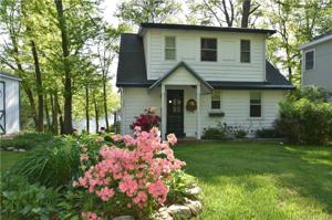 424 Deepwood Drive