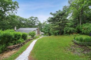 19 Sandstrom Road
