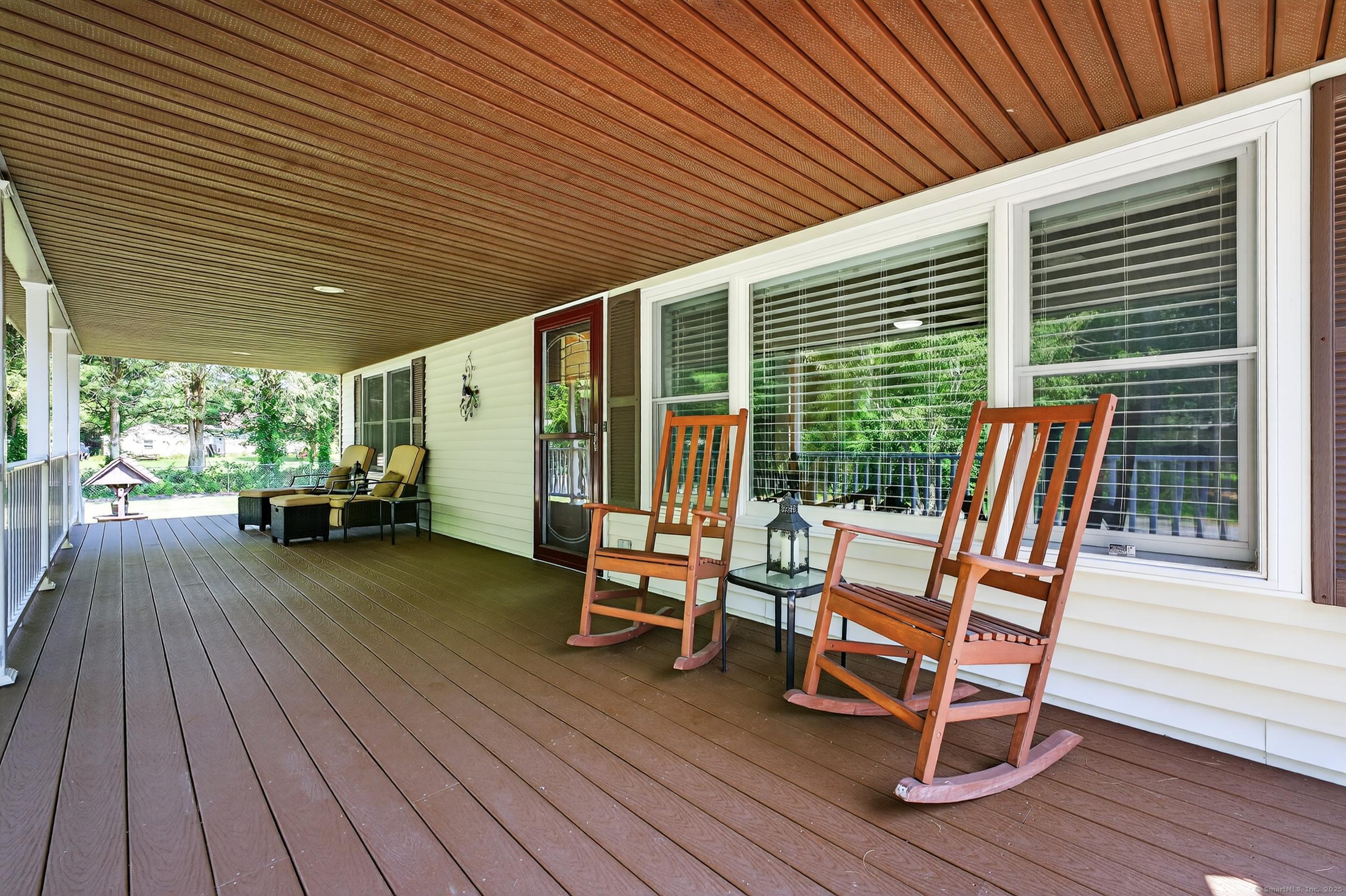 Image 3: Charming covered front porch