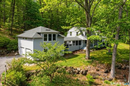 34 Kent Hollow Road