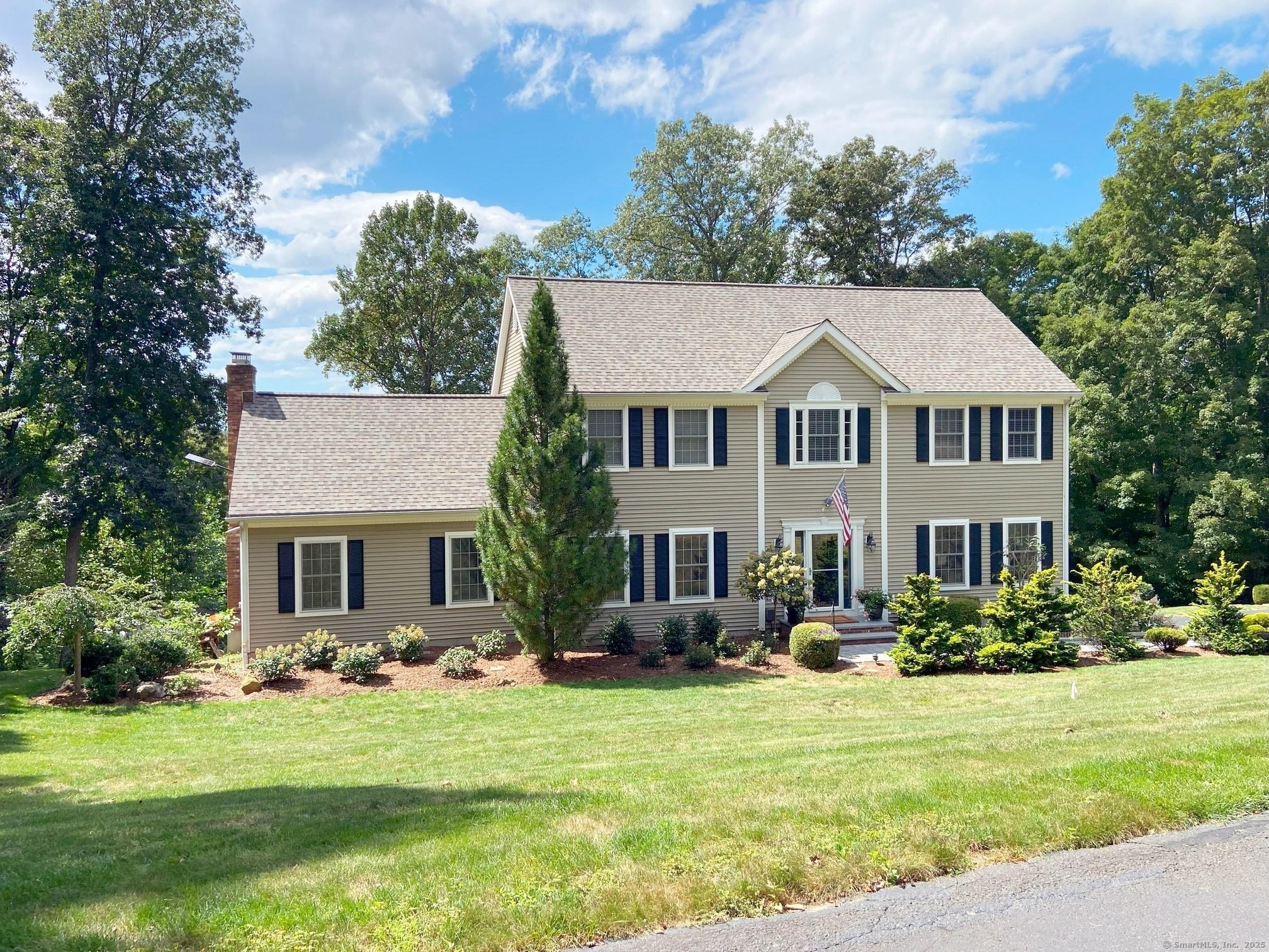 Image 2Front of House