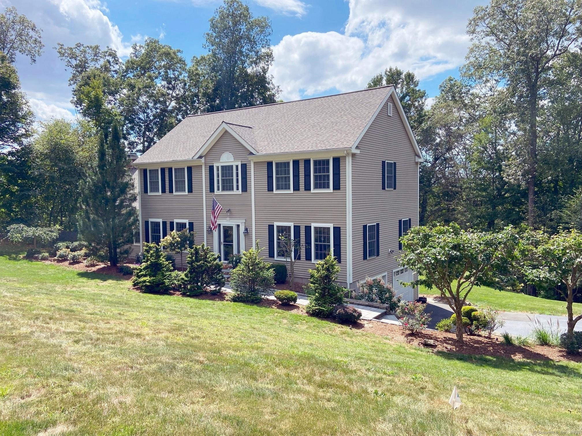 Image 3Front of House