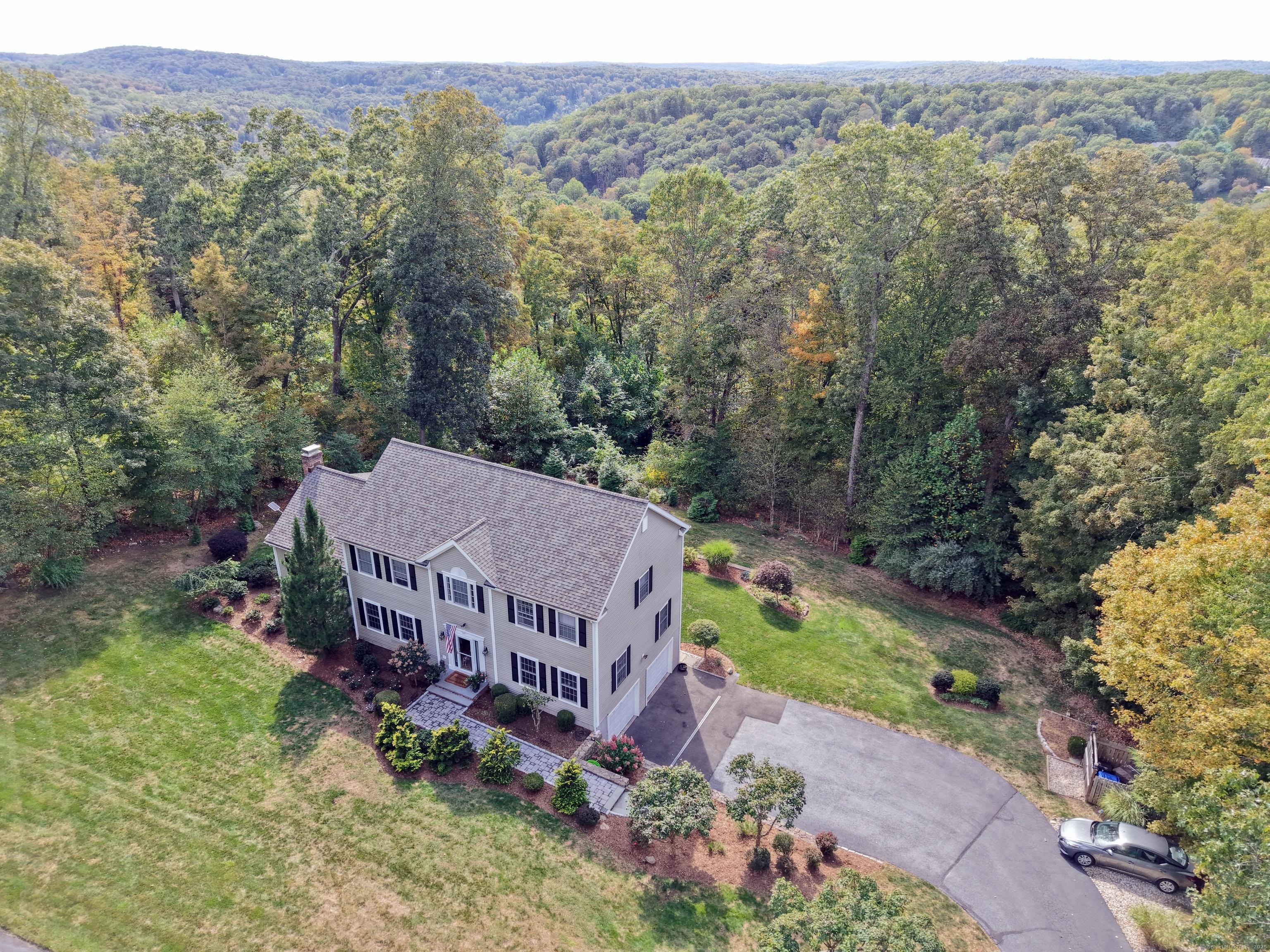 Image 4Front of House