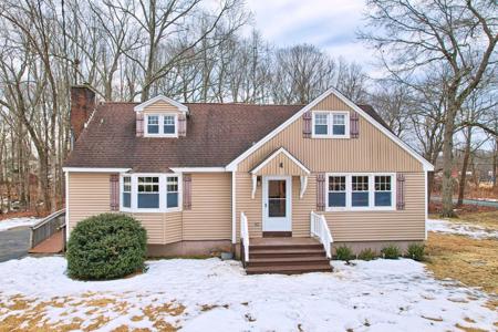 4 Barclare Lane