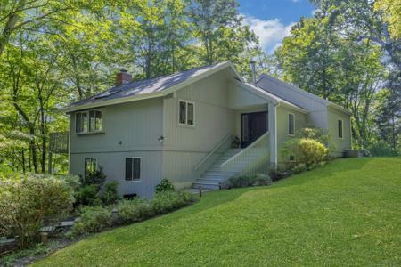 73 Lakeside Drive
