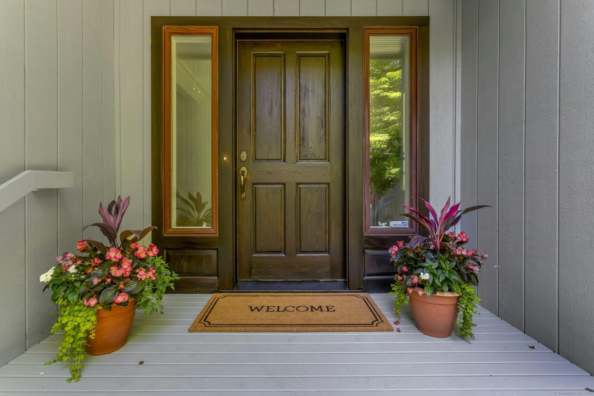 Image 3: Front Entry