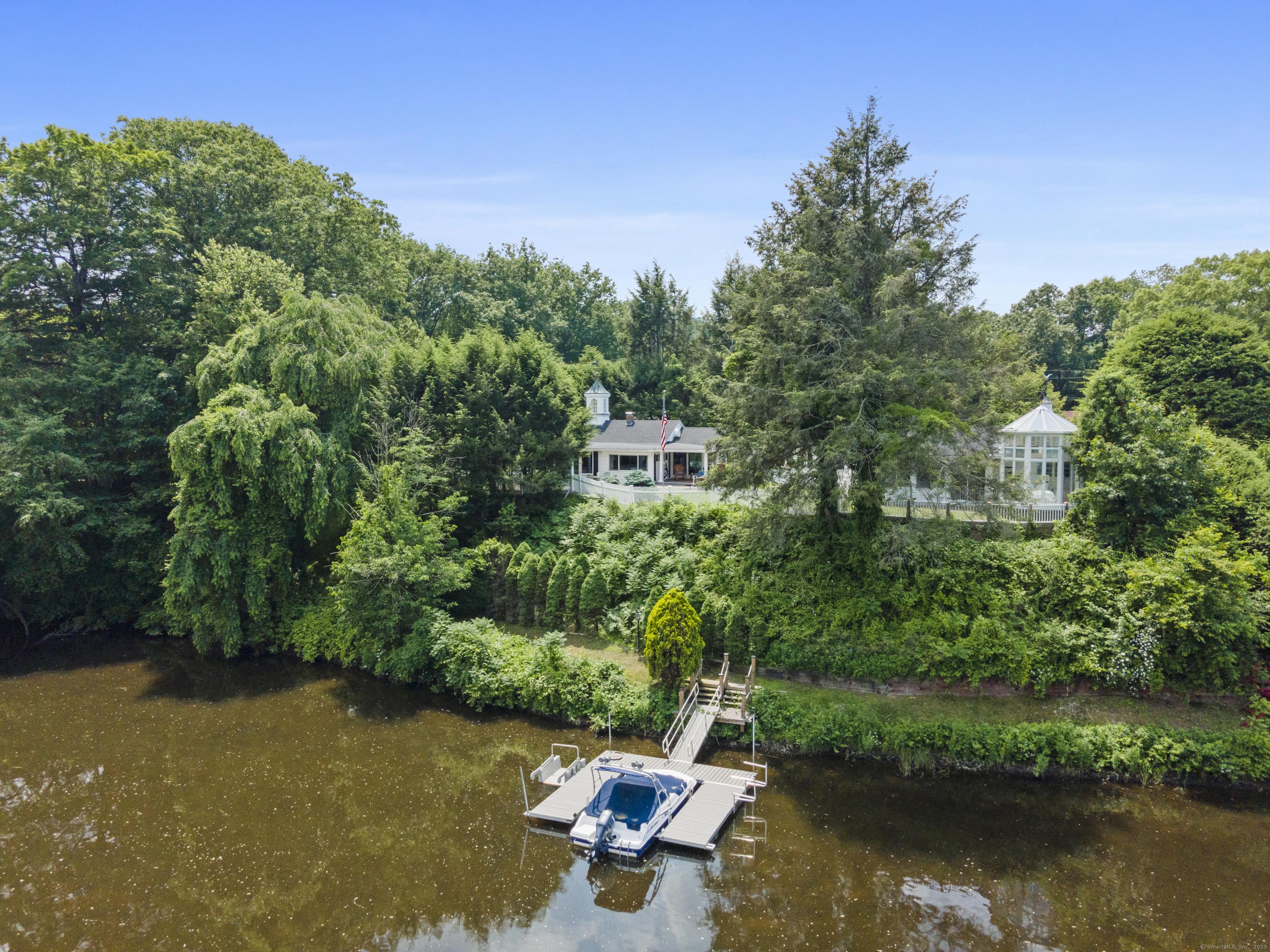 Image 1: Waterside compound!