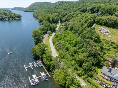 Candlewood Shore