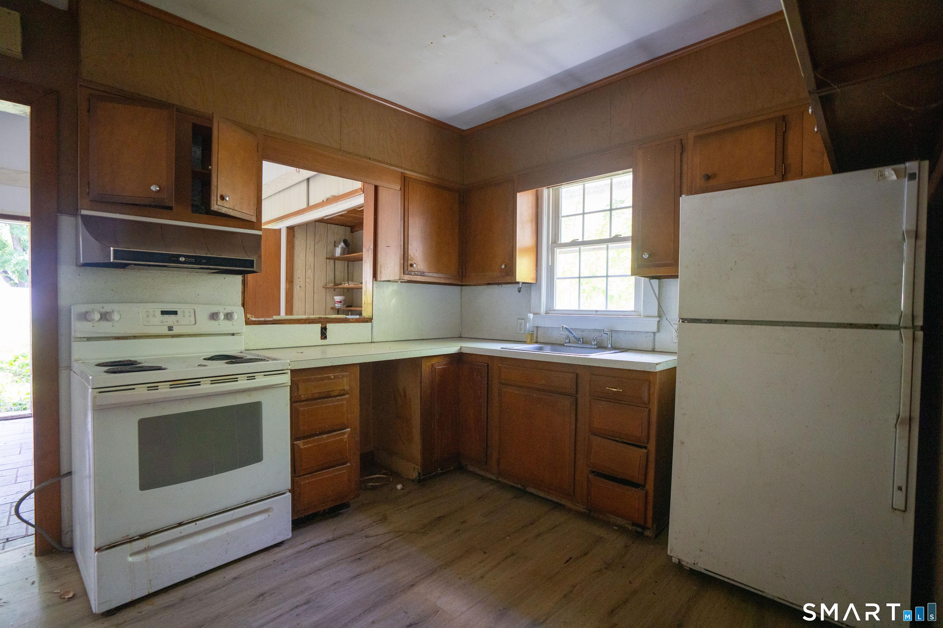 Image 2Kitchen