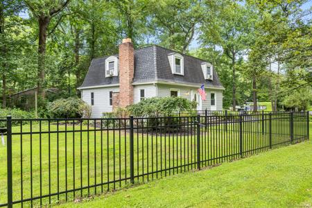 440 Candlewood Lake Road North