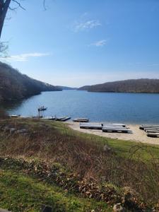 32 Candlewood Lake Drive