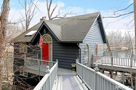 159 Mountain Road