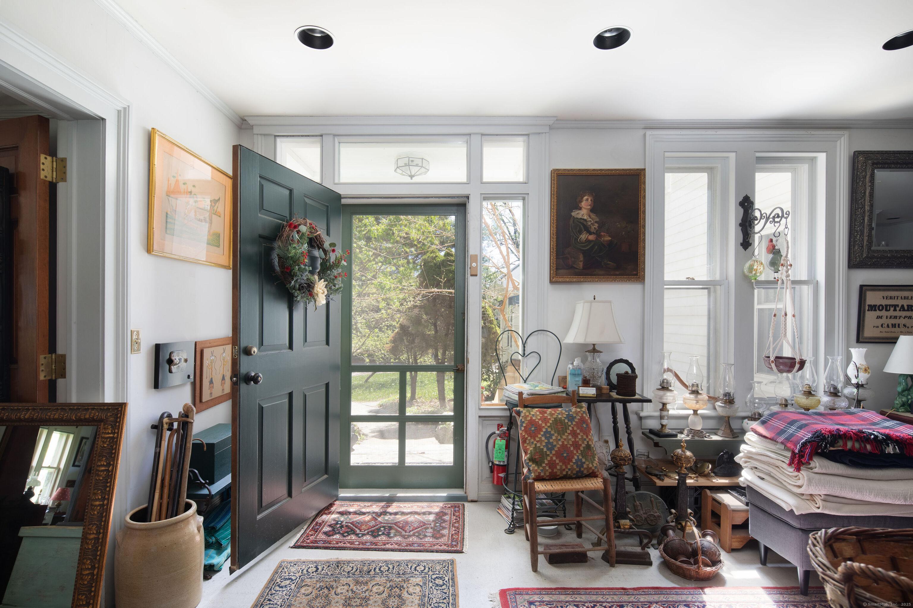 Image 2: Back entry of house to retail space