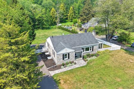 287 Booth Hill Road