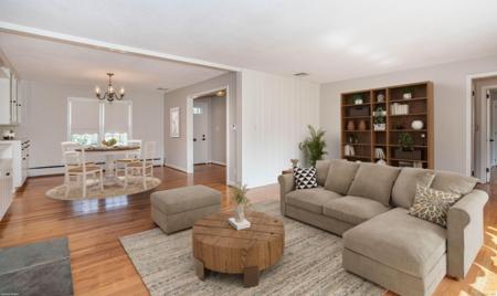 4 Waterside Lane