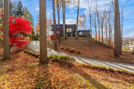 7 Craigmoor Road South