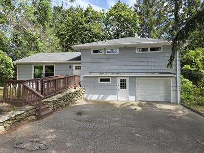 2 Andrea Avenue