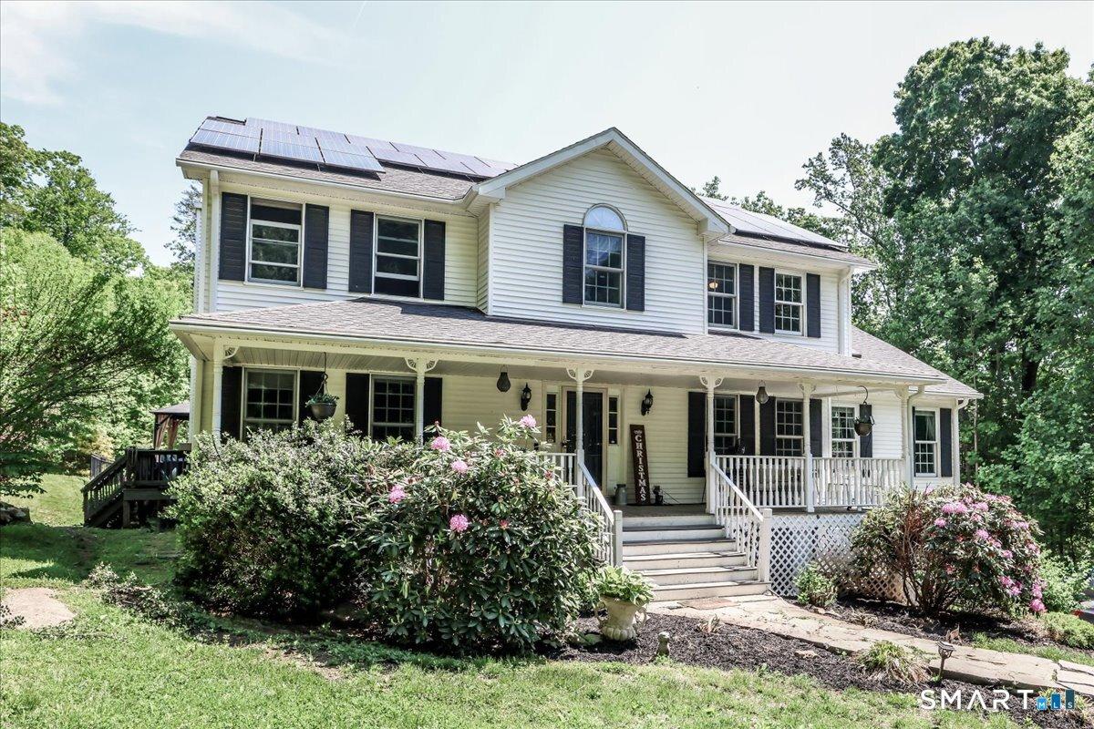 Image 1Front of House