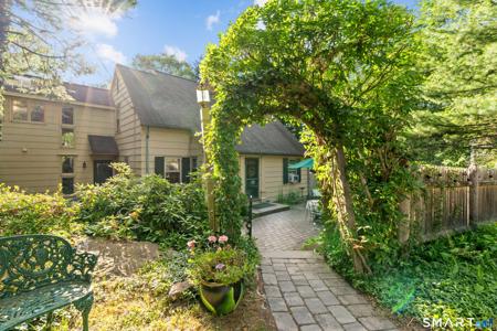 345 Ridgewood Road