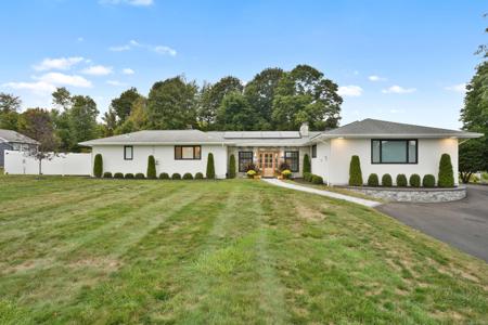 4 Old Farm Road