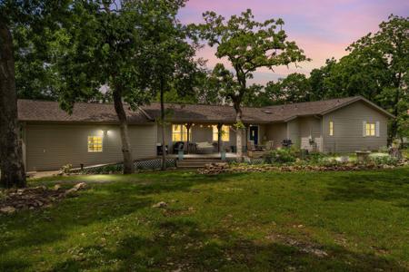 5059 Greenwood Drive