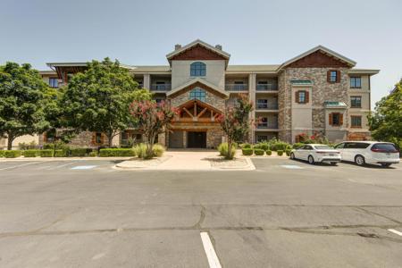 250 Lakewood Drive