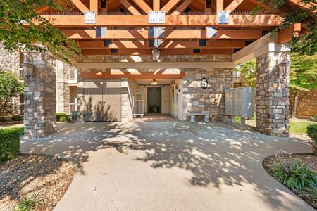 250 Lakewood Drive