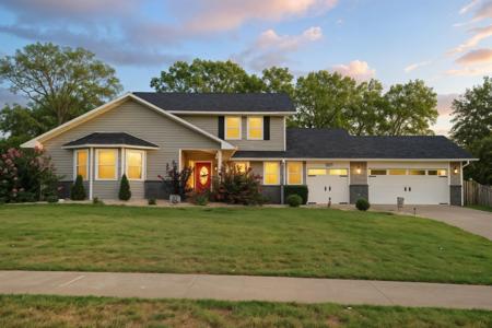 1612 Point Royale Drive Drive