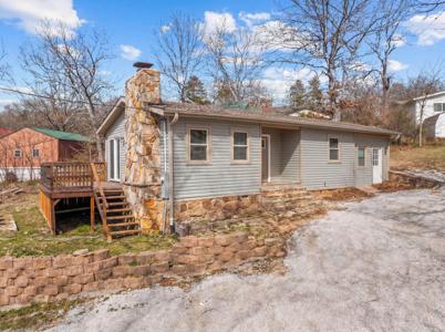594 Labradore Lane