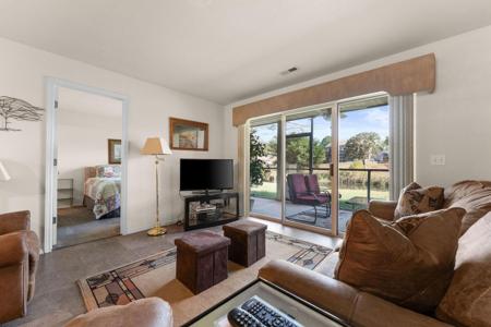 34 Golfshores Dr