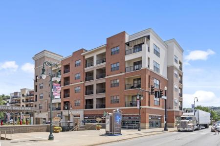 2504 A Branson Landing Boulevard