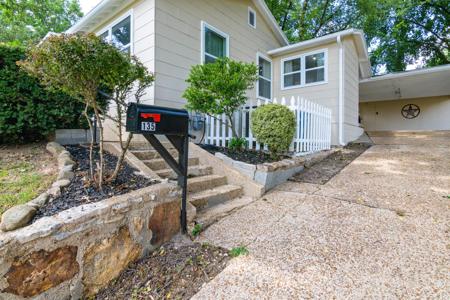 135 Roark Ave