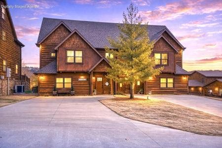 1318 Stormy Point Road