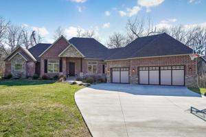 5239 South Hawthorne Drive