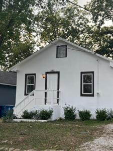 285 Recreation Avenue